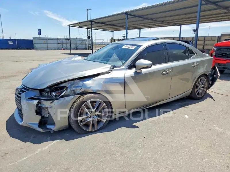 2019 Lexus IS фото
