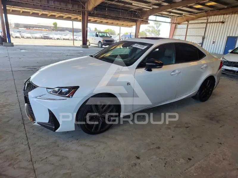 2019 Lexus IS фото