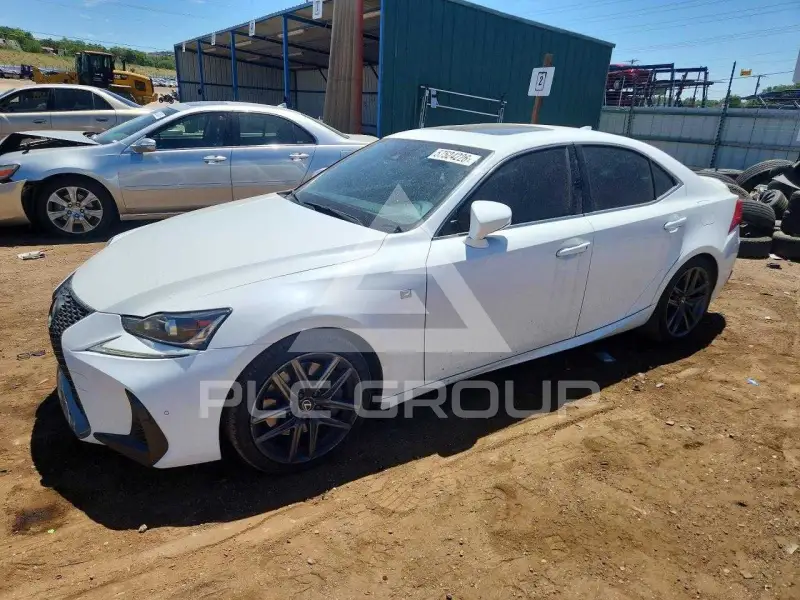 2019 Lexus IS фото