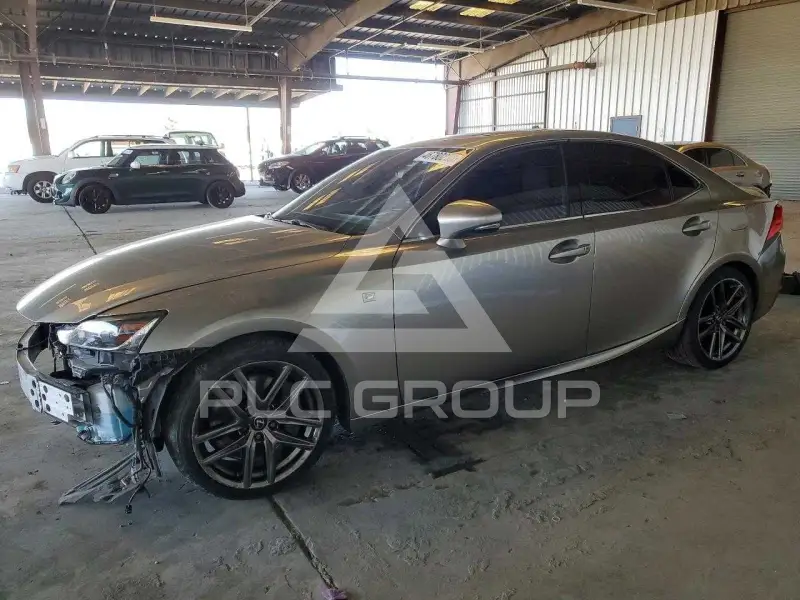 2019 Lexus IS фото