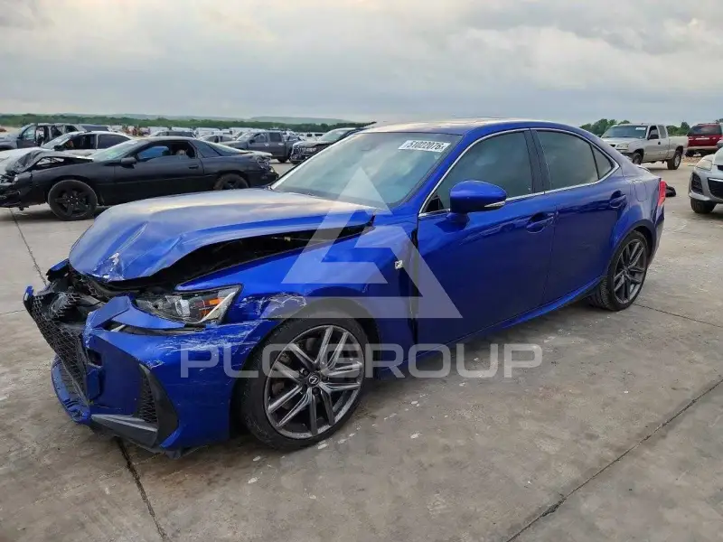 2019 Lexus IS фото