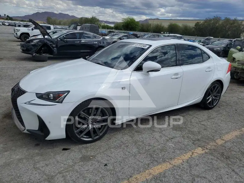 2019 Lexus IS фото