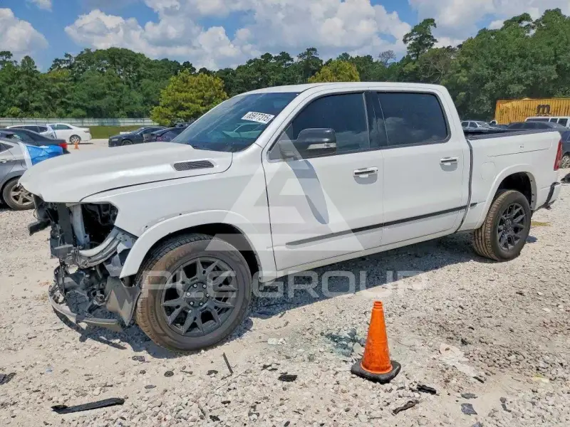 2019 RAM 1500 photo