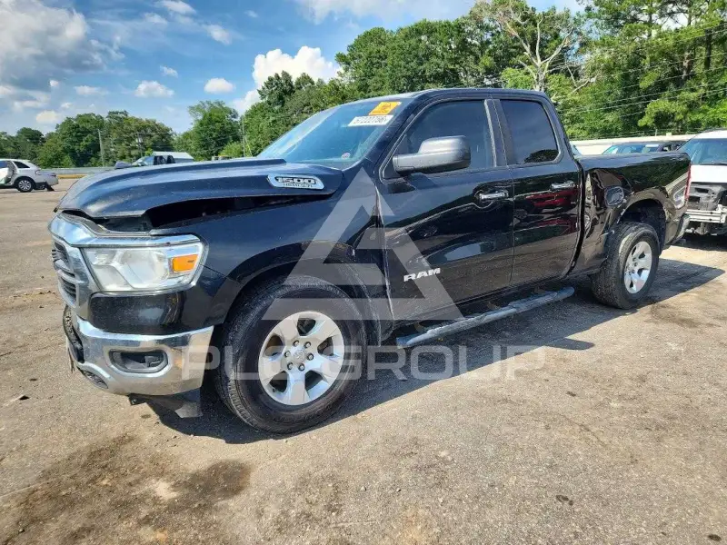 2019 RAM 1500 photo