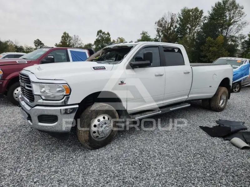 2019 RAM 3500 photo