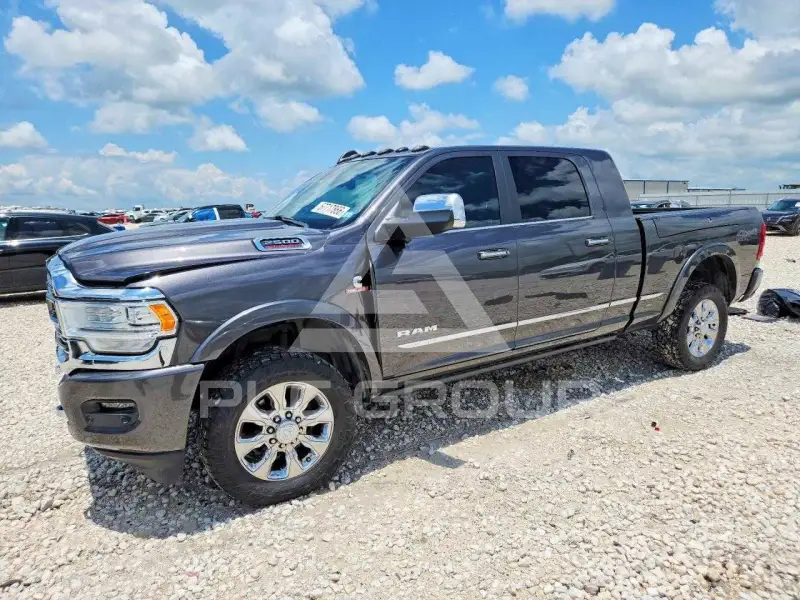 2019 RAM 2500 photo