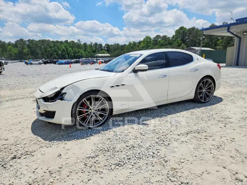 2019 Maserati  фото