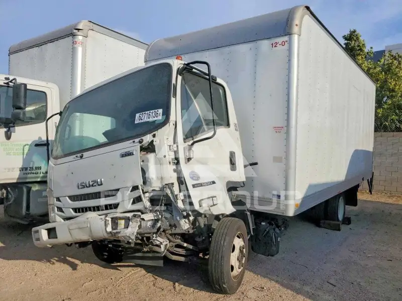 2019 Isuzu NPR фото