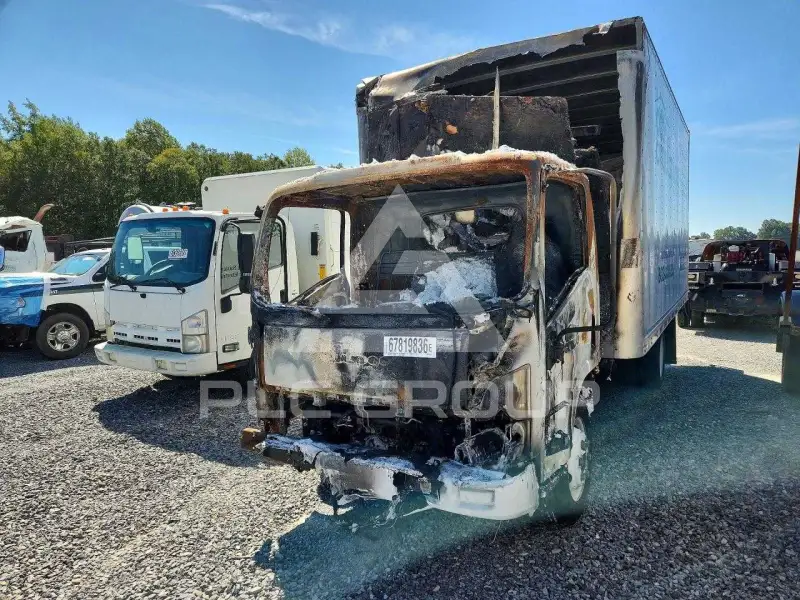 2019 Isuzu NPR фото
