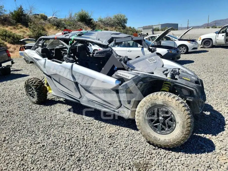 2019 Can-AM Sidebyside фото