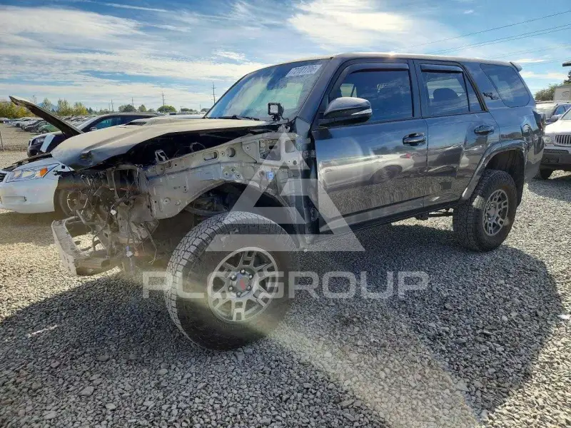 2019 Toyota 4 RUNNER фото