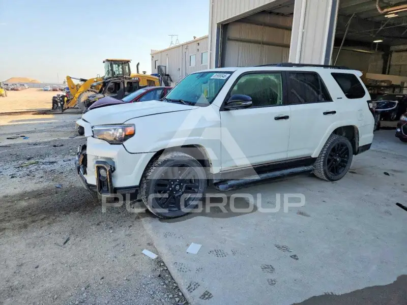 2019 Toyota 4 RUNNER photo