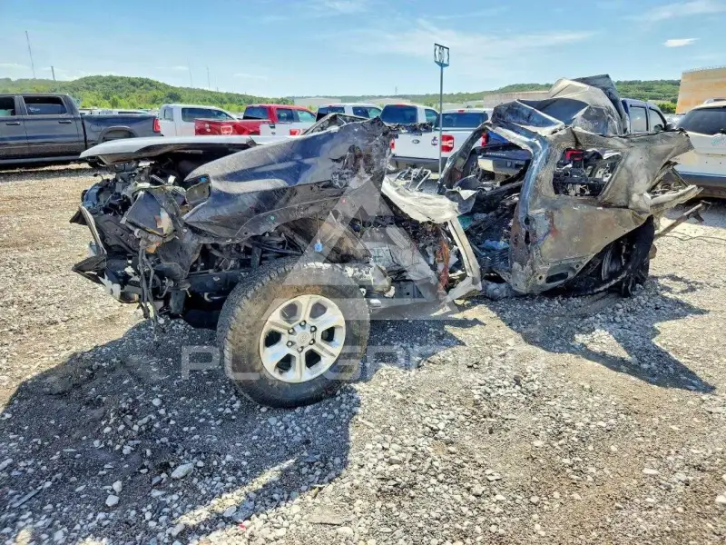 2019 Toyota 4 RUNNER фото
