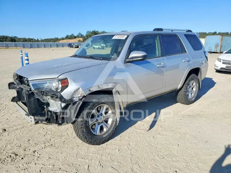 2019 Toyota 4 RUNNER фото