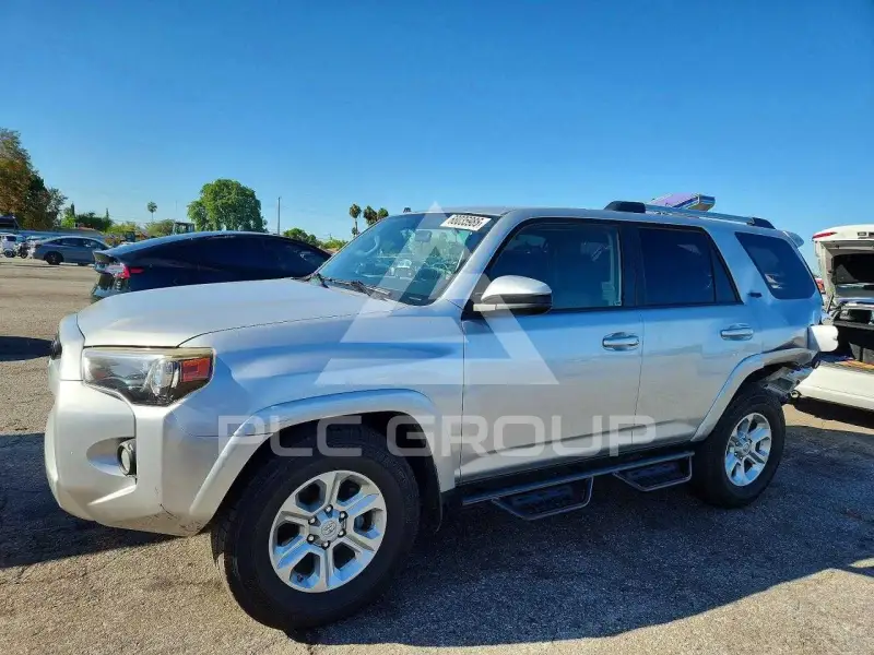 2019 Toyota 4 RUNNER photo