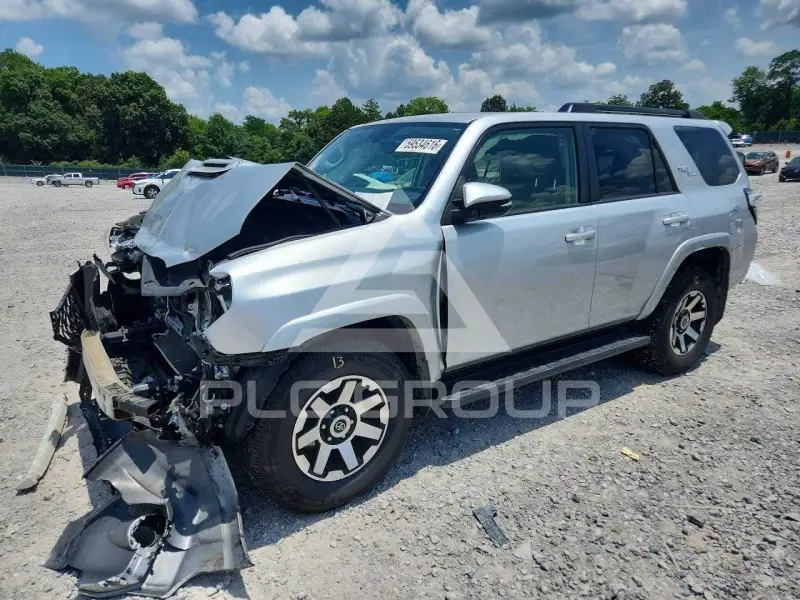 2019 Toyota 4 RUNNER фото