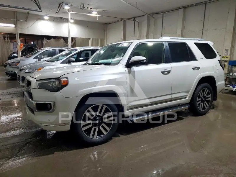2019 Toyota 4 RUNNER photo