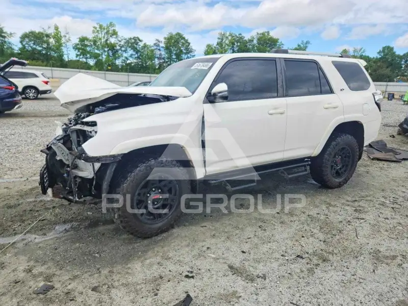 2019 Toyota 4 RUNNER photo
