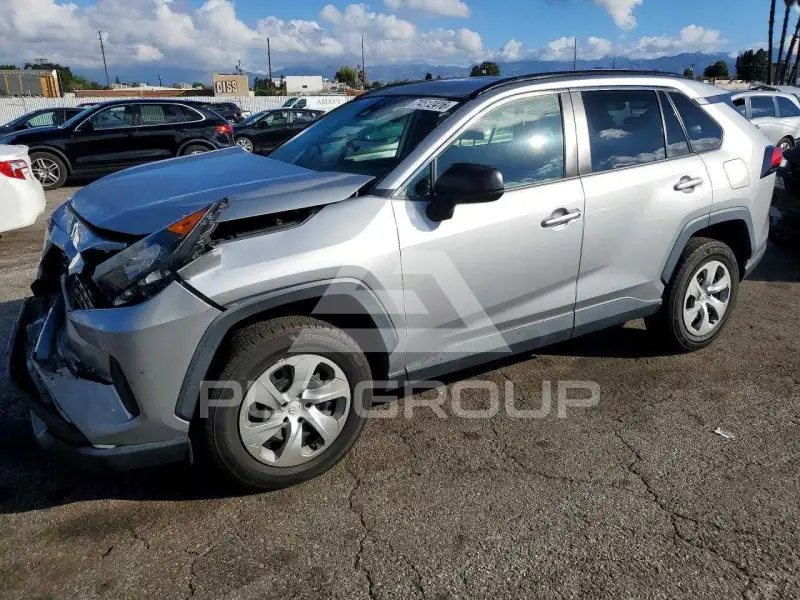 2019 Toyota RAV4 photo