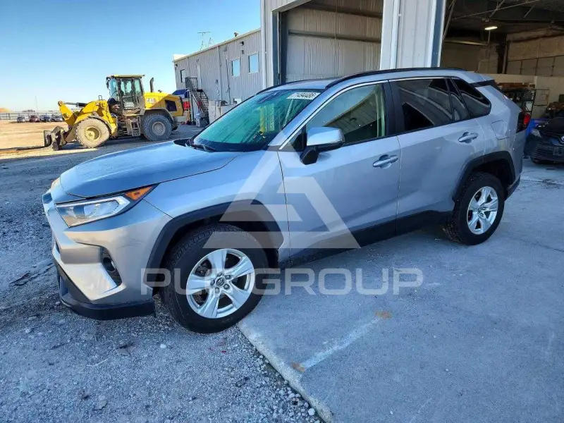 2019 Toyota RAV4 фото