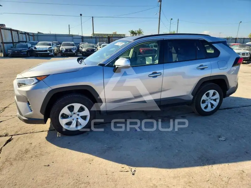 2019 Toyota RAV4 фото