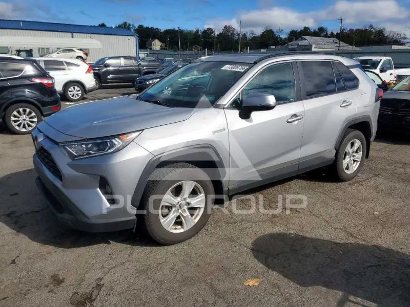 2019 Toyota RAV4 фото