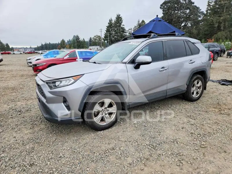 2019 Toyota RAV4 фото