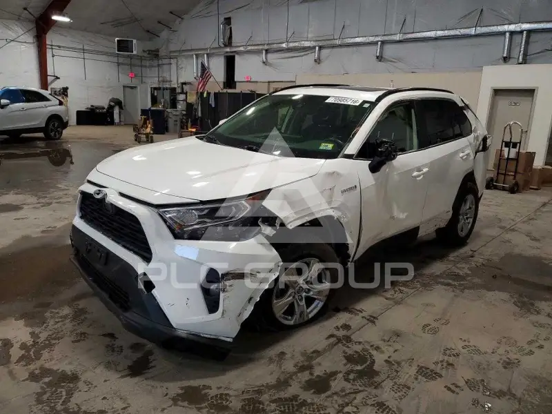 2019 Toyota RAV4 фото