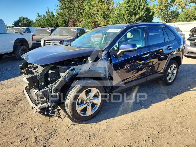 2019 Toyota RAV4 фото