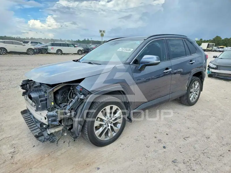 2019 Toyota RAV4 фото