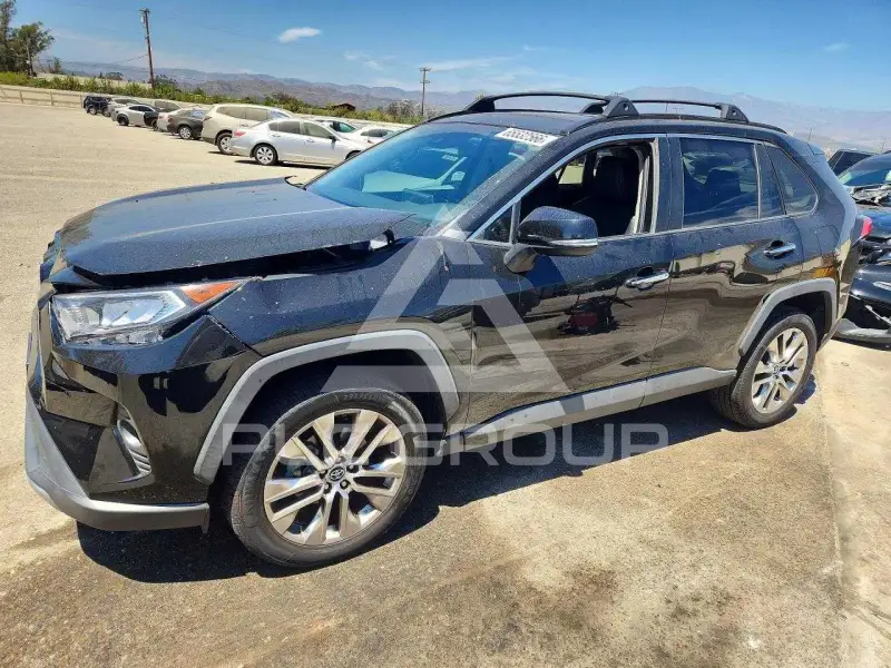 2019 Toyota RAV4 фото