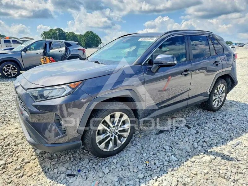 2019 Toyota RAV4 фото