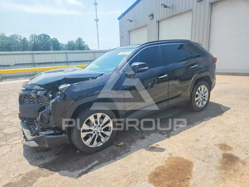 2019 Toyota RAV4 фото