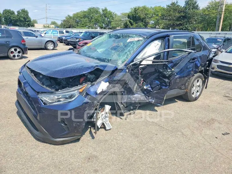 2019 Toyota RAV4 фото