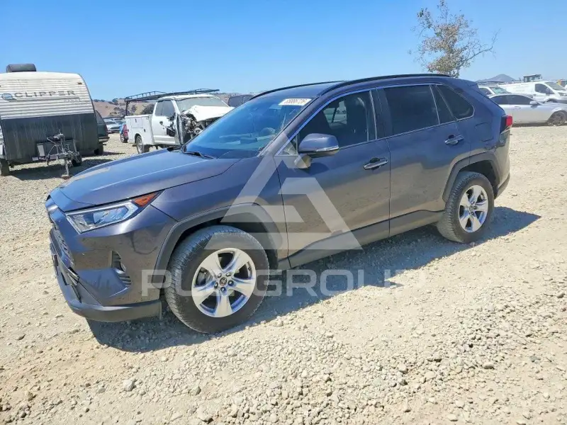 2019 Toyota RAV4 фото