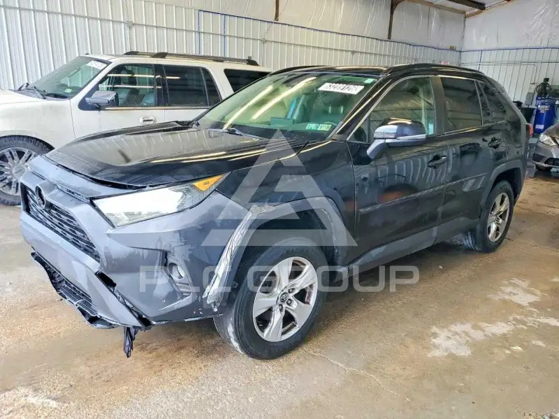 2019 Toyota RAV4 фото