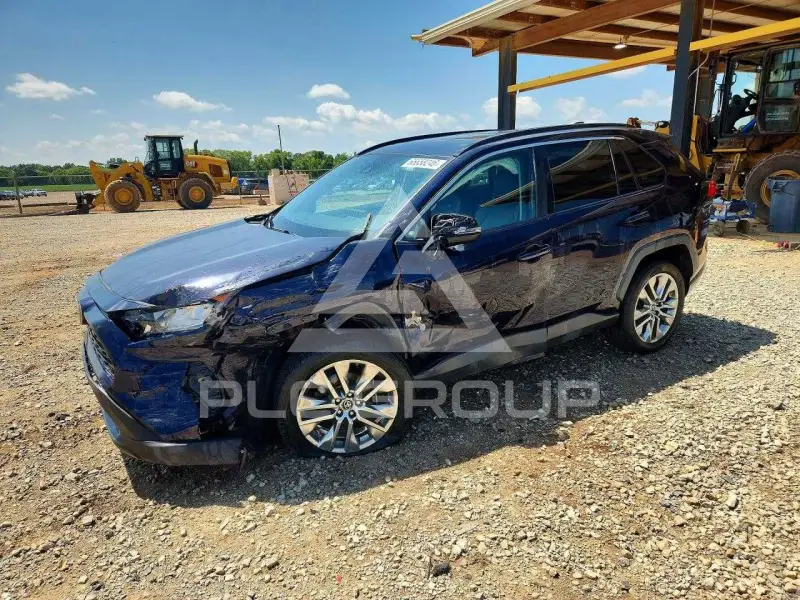 2019 Toyota RAV4 фото