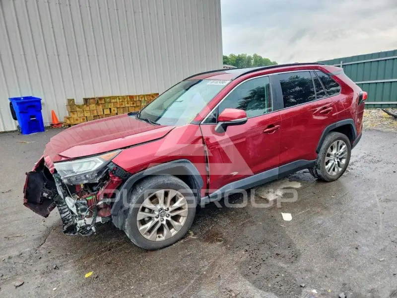 2019 Toyota RAV4 фото