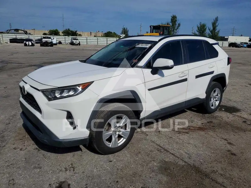 2019 Toyota RAV4 photo