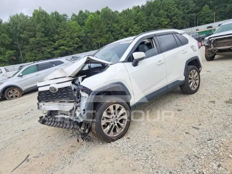 2019 Toyota RAV4 фото