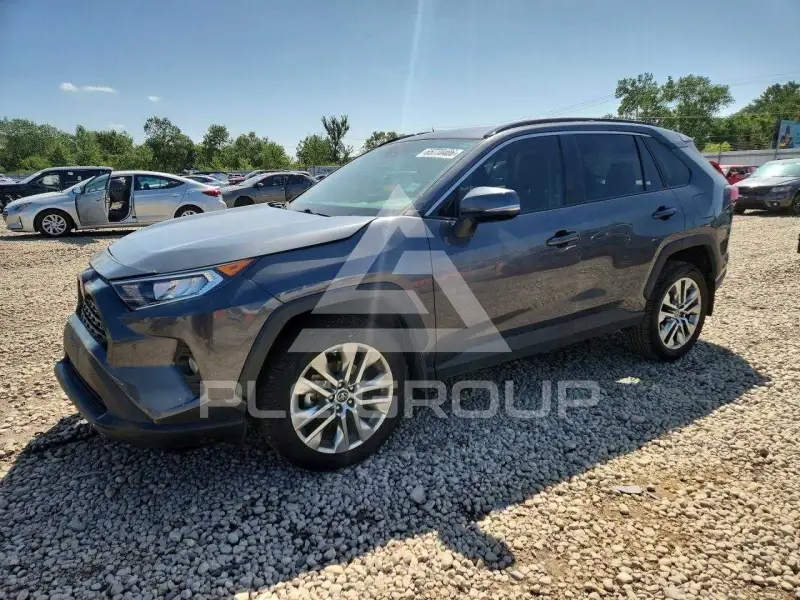2019 Toyota RAV4 фото
