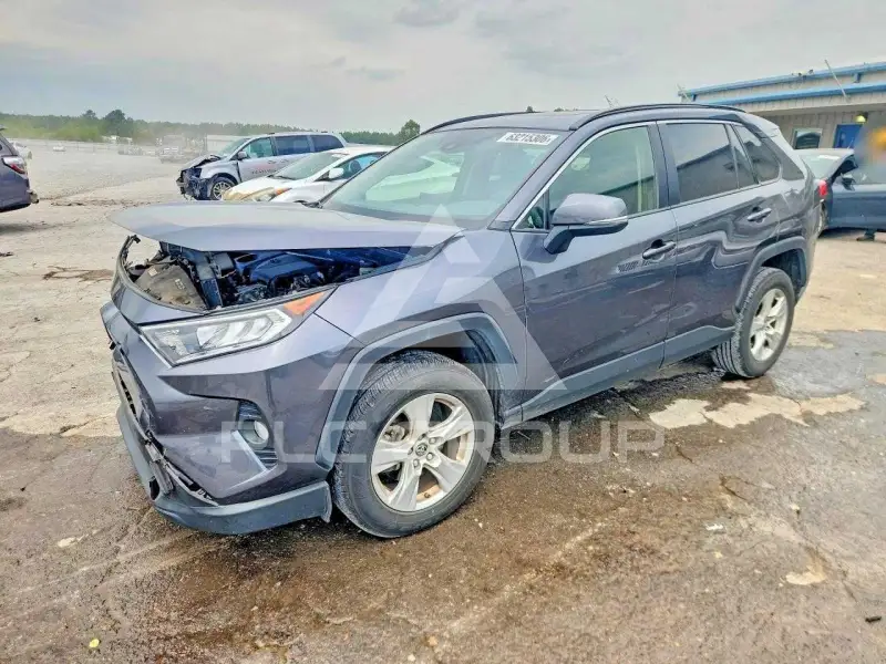 2019 Toyota RAV4 фото