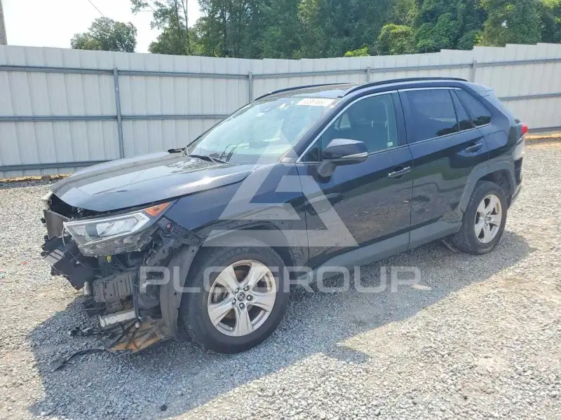 2019 Toyota RAV4 фото