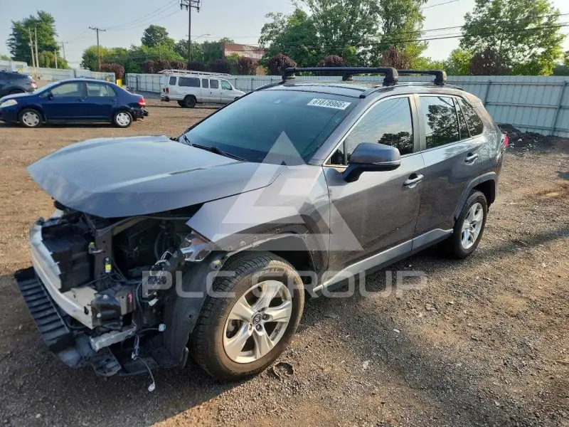 2019 Toyota RAV4 photo