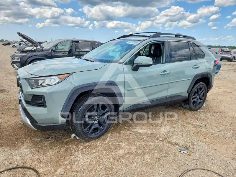 2019 Toyota RAV4 фото