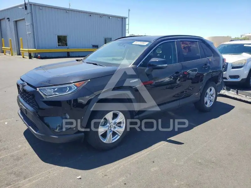 2019 Toyota RAV4 фото
