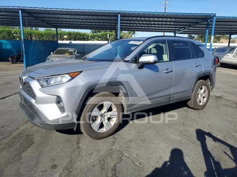 2019 Toyota RAV4 фото