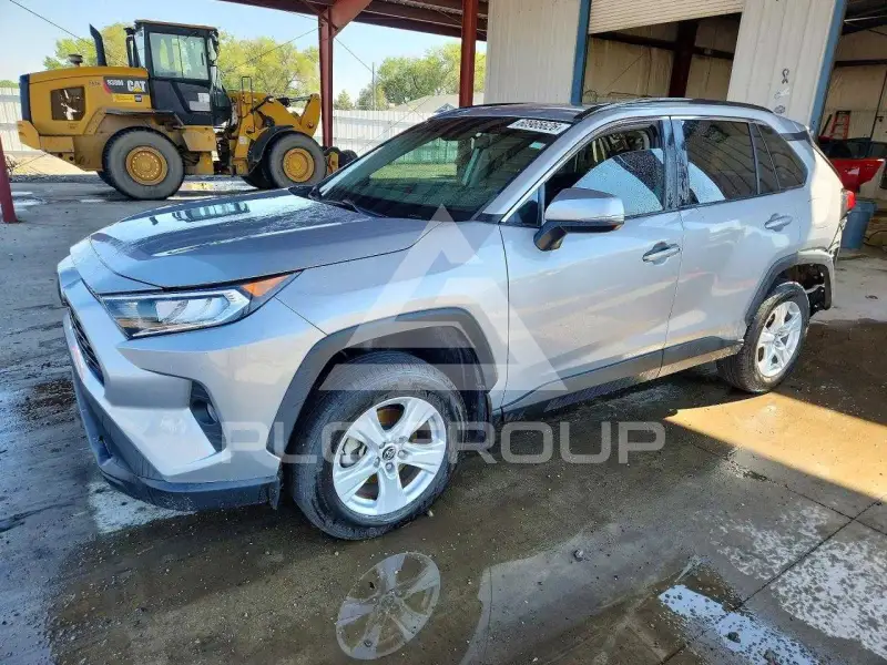 2019 Toyota RAV4 фото