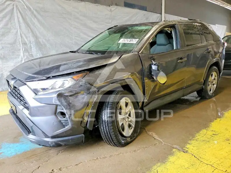 2019 Toyota RAV4 фото