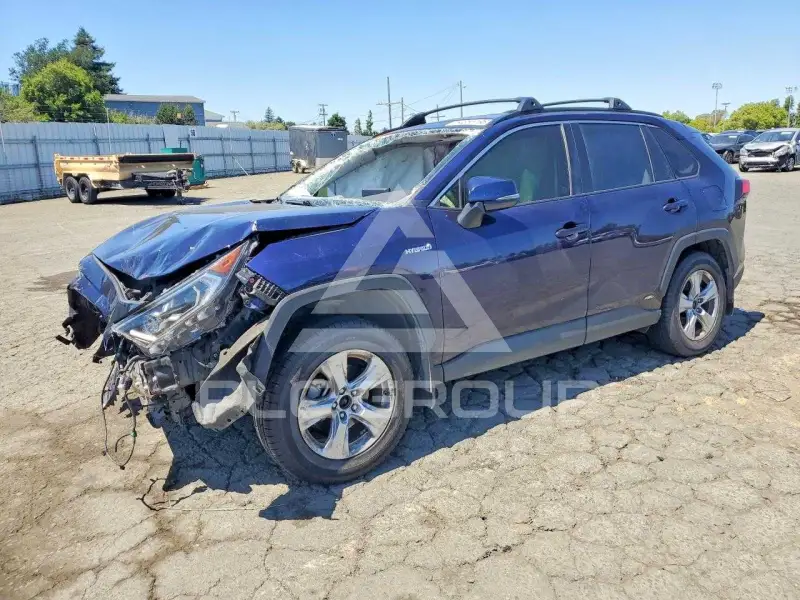 2019 Toyota RAV4 фото